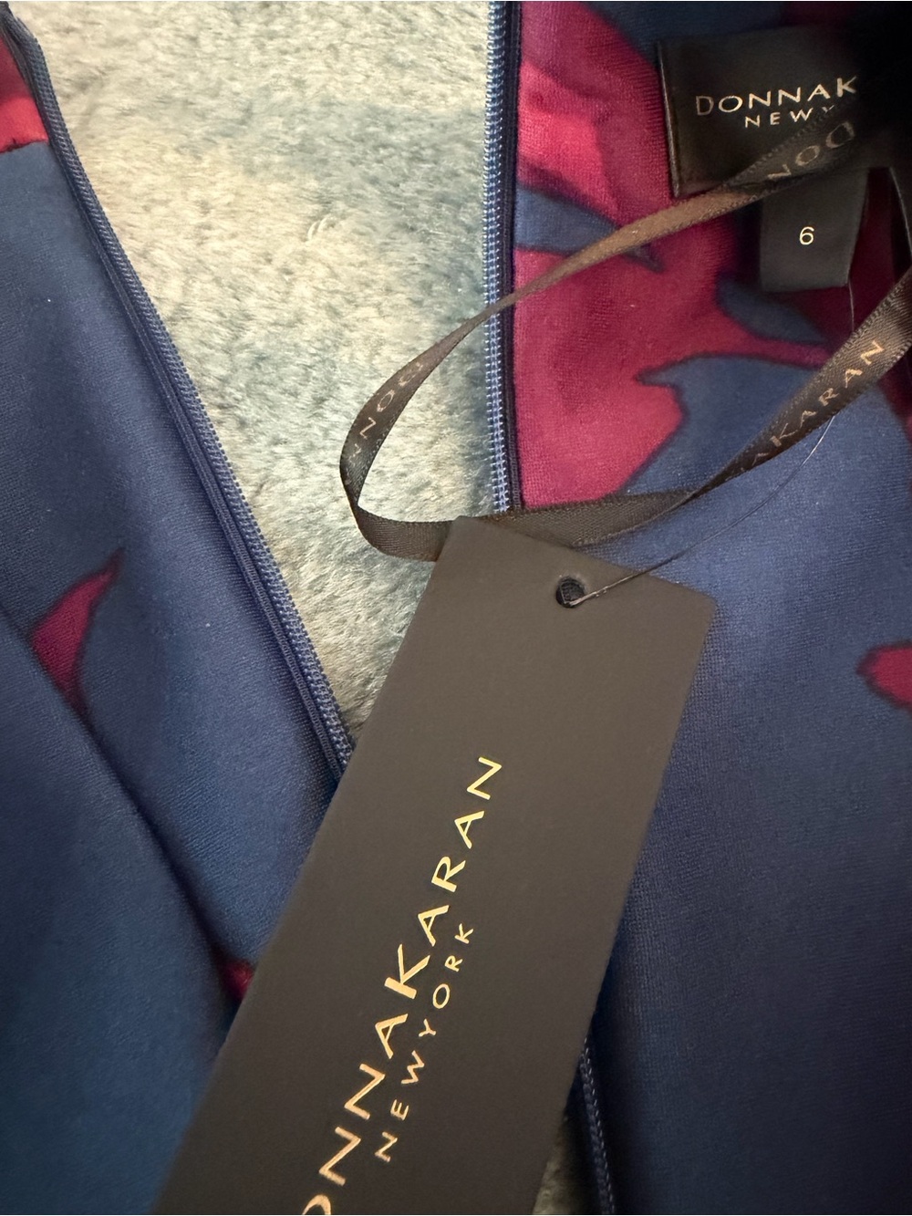 Donna Karan Navy & Wine Floral Dress with Belt and pockets-NWT - Picture 2 of 4